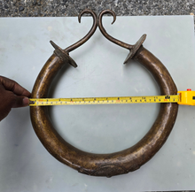 Cargar imagen en el visor de la galería, Ceremonial Bronze Dowry Bracelet – Kingdom of Benin