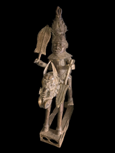 Загрузить изображение в средство просмотра галереи, Medium Royal Warrior of the Benin Kingdom – Ceremonial Lost-Wax Bronze Sculpture