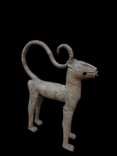 Load image into Gallery viewer, Big Royal Leopard of the Benin Kingdom – Ceremonial Lost-Wax Bronze Sculpture

