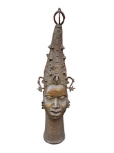 Загрузить изображение в средство просмотра галереи, Benin Royal Bronze Head with Monumental Ceremonial Headdress
