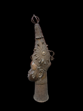 Загрузить изображение в средство просмотра галереи, Benin Royal Bronze Head with Monumental Ceremonial Headdress
