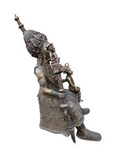 Load image into Gallery viewer, Royal Female Figure in Bronze – Benin City (Nigeria)
